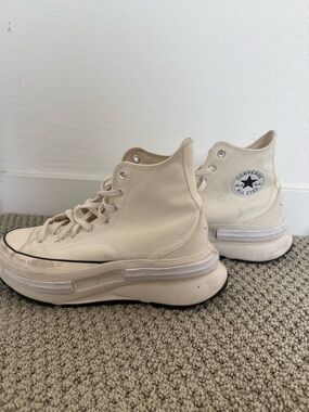Converse Cream Platform Run Star Hike High-Top Booties